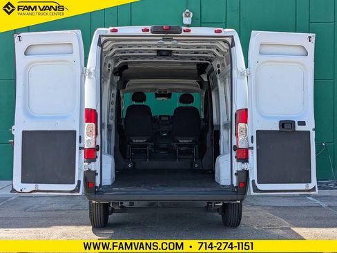 Used 2024 RAM ProMaster 2500 w/ Safety Group FWD image 11