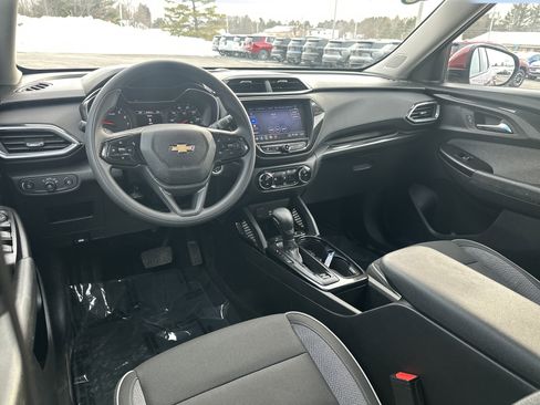 Certified 2022 Chevrolet TrailBlazer LT w/ Convenience Package image 7
