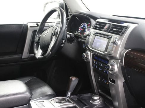 Used 2016 Toyota 4Runner Limited image 30