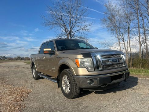 Used 2011 Ford F150 Lariat w/ Max Trailer Tow Pkg image 1