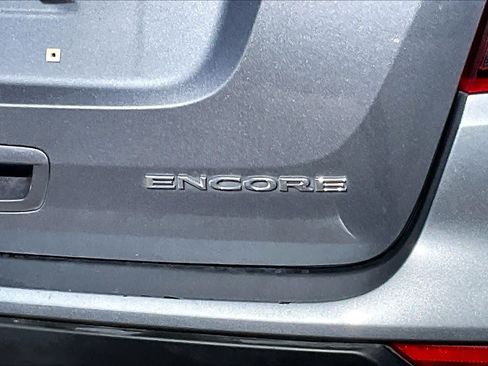 Used 2020 Buick Encore Preferred FWD image 27