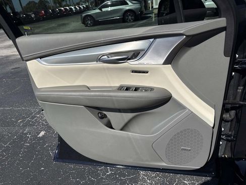 Certified 2021 Cadillac XT5 Premium Luxury image 18