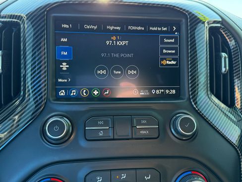 Used 2020 Chevrolet Silverado 1500 LT w/ All-Star Edition RWD image 10