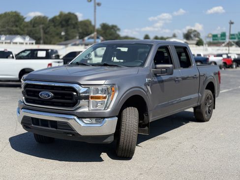 Used 2021 Ford F150 XLT AWD/4WD image 3