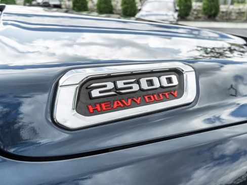 Used 2022 RAM 2500 Laramie AWD/4WD image 5