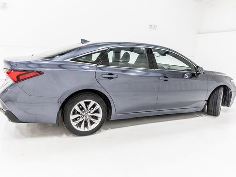 Used 2021 Toyota Avalon XLE w/ Moonroof Package FWD image 8