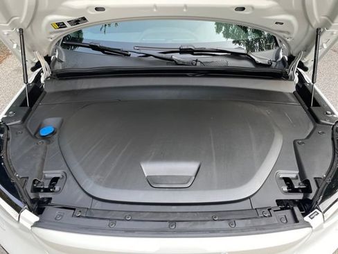 Certified 2023 Volvo XC40 Recharge Ultimate AWD/4WD image 26
