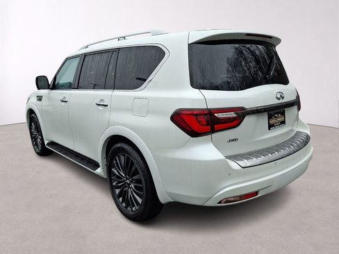 Used 2024 INFINITI QX80 Sensory AWD/4WD image 5