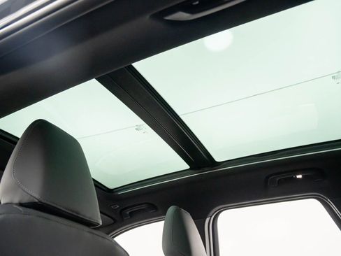 New 2026 BMW X1 xDrive28i w/ Convenience Package image 17