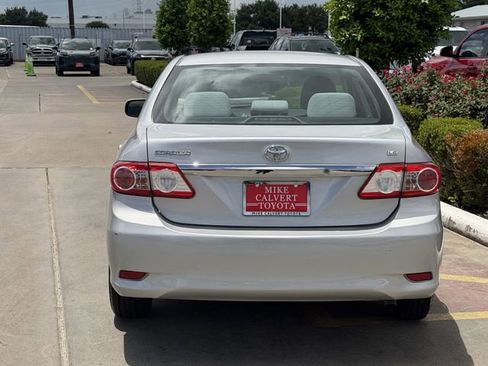 Used 2011 Toyota Corolla LE FWD image 5