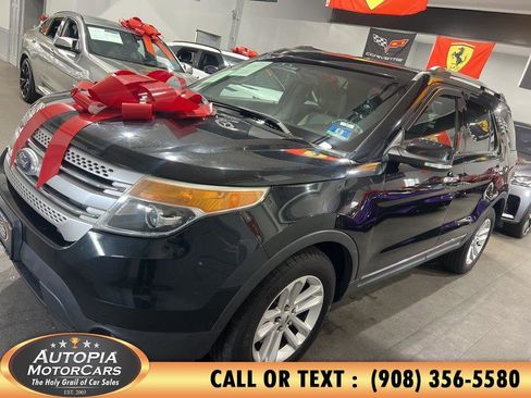 Used 2014 Ford Explorer XLT w/ Equipment Group 201A image 3