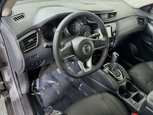 Used 2019 Nissan Rogue SL w/ Premium Package image 20