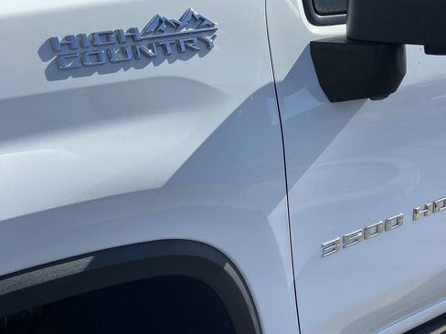 Used 2021 Chevrolet Silverado 3500 High Country AWD/4WD image 27