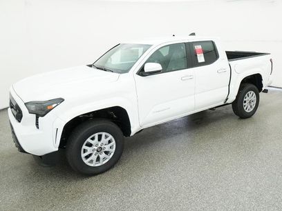 New 2025 Toyota Tacoma SR5