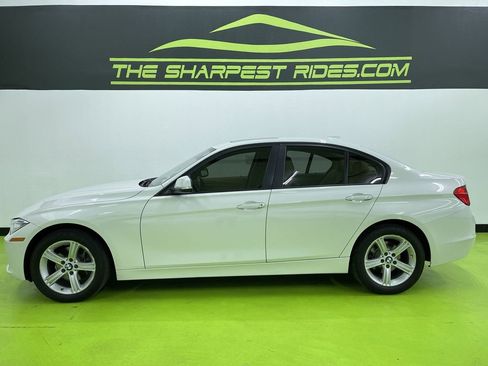 Used 2014 BMW 320i xDrive Sedan image 6