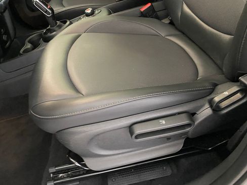 Used 2021 MINI Cooper Countryman Oxford Edition image 13