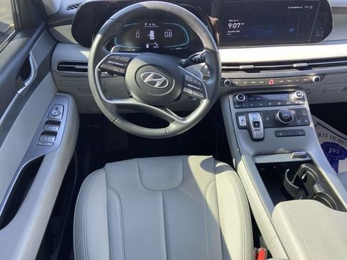 Used 2024 Hyundai Palisade SEL FWD image 9