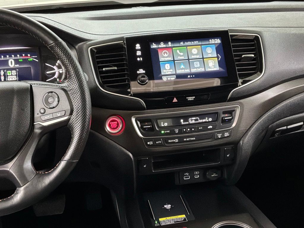 Certified 2025 Honda Passport TrailSport image 15