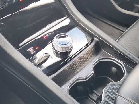 Used 2025 Jeep Grand Cherokee L Limited w/ Luxury Tech Group II image 22