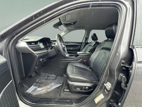Used 2021 Jeep Grand Cherokee L Limited RWD image 34