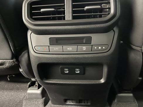 New 2026 Honda Pilot Touring image 23
