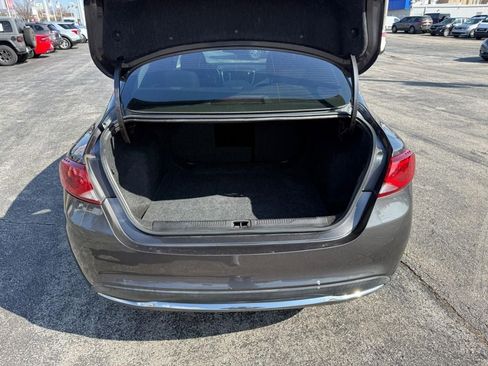 Used 2016 Chrysler 200 Limited FWD image 7