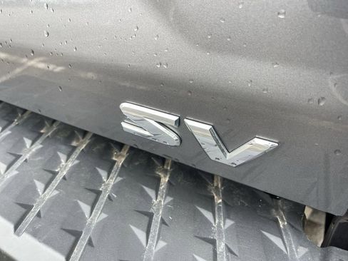 Used 2017 Nissan Titan SV image 12