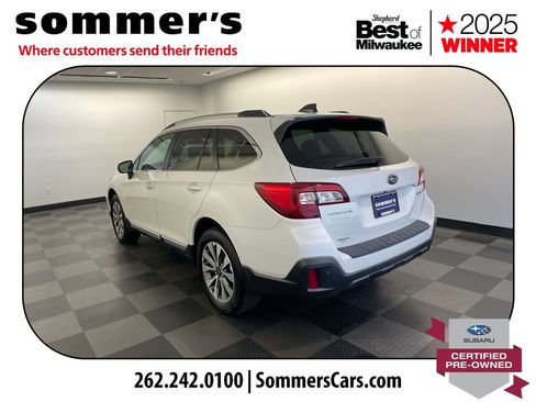 Used 2019 Subaru Outback 2.5i Touring AWD/4WD image 4