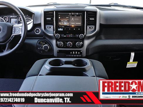 New 2026 RAM 1500 Express AWD/4WD image 19