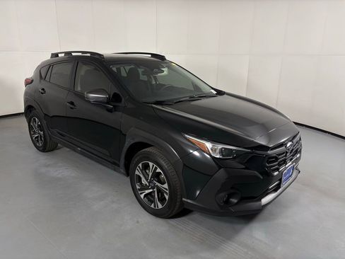 Used 2025 Subaru Crosstrek 2.0i Premium AWD/4WD image 2