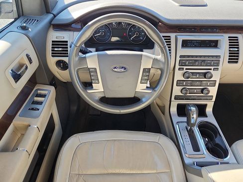 Used 2011 Ford Flex SEL w/ Rapid Spec Order Code image 11