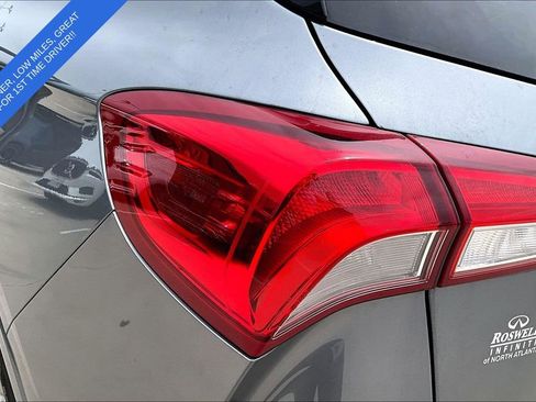 Used 2020 Buick Envision Essence FWD image 39