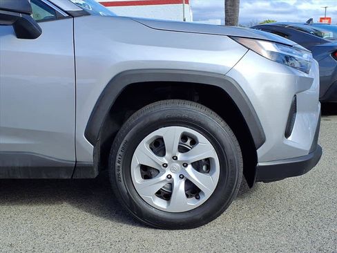 Used 2024 Toyota RAV4 LE image 7