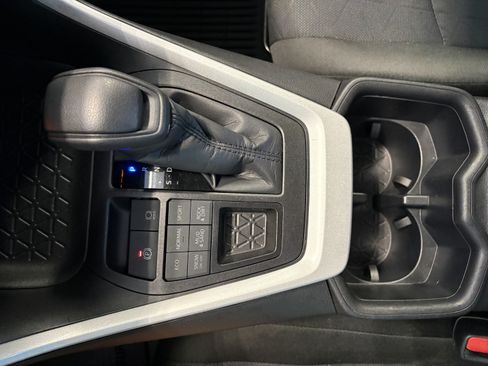 Certified 2025 Toyota RAV4 XLE AWD/4WD image 21