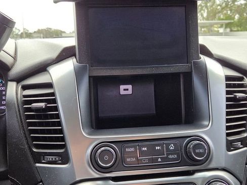 Used 2019 Chevrolet Tahoe LS image 27