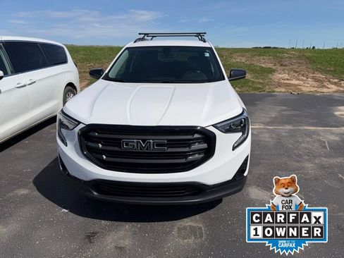 Used 2019 GMC Terrain SLT w/ Preferred Package AWD/4WD image 2