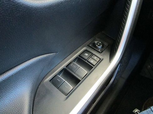 Used 2024 Toyota RAV4 XLE Premium FWD image 31