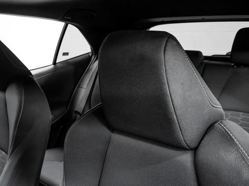 Used 2022 Toyota Corolla SE image 34