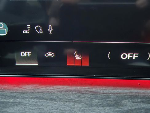 New 2025 Audi Q5 Premium image 21