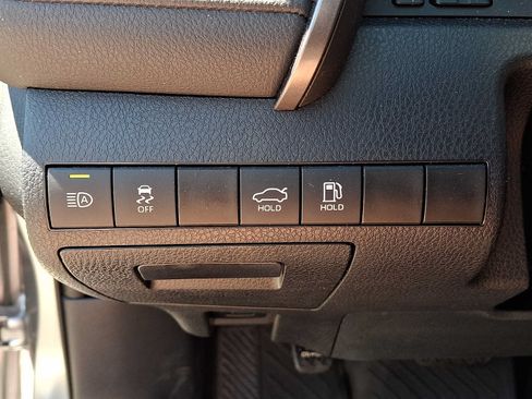Used 2023 Toyota Camry SE w/ Convenience Package FWD image 23