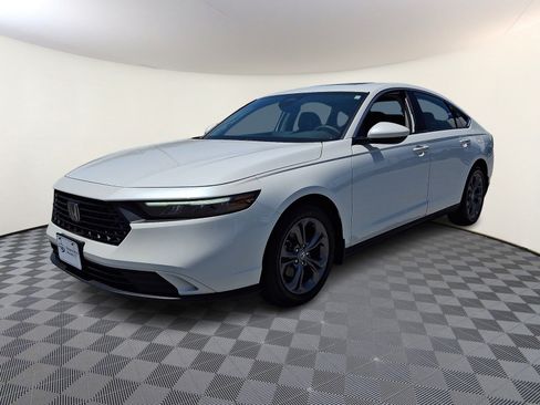 Used 2024 Honda Accord EX image 3