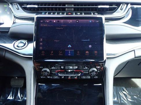 Used 2022 Jeep Grand Cherokee Trailhawk w/ Advanced Protech Group II image 18