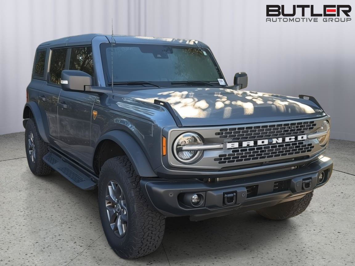 Certified 2025 Ford Bronco Badlands AWD/4WD image 7