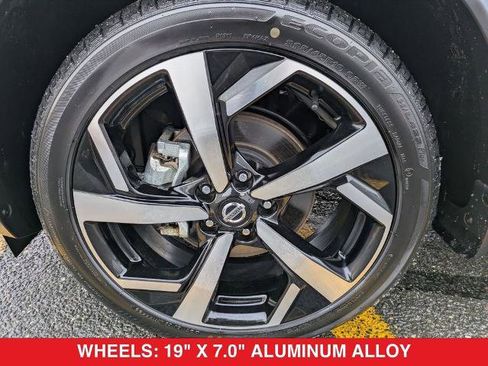 Certified 2022 Nissan Rogue Sport SL w/ Premium Package image 10