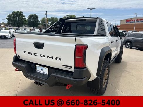New 2026 Toyota Tacoma 4x4 Double Cab Hybrid image 14