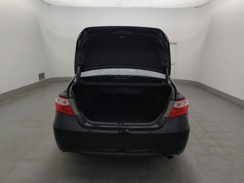 Used 2016 Toyota Camry SE FWD image 29