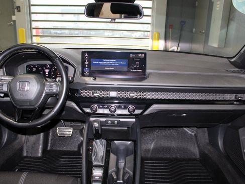 Used 2024 Honda Accord Sport image 21