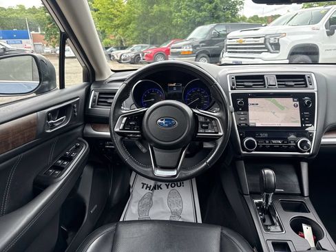Used 2018 Subaru Outback 2.5i Limited AWD/4WD image 23