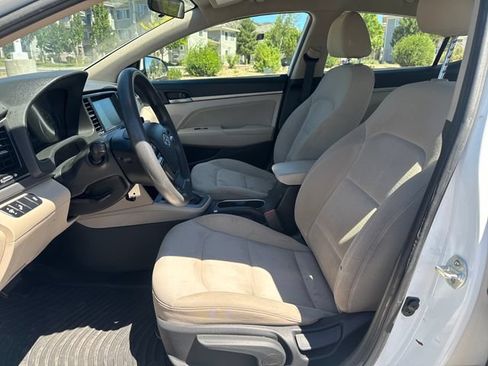 Used 2018 Hyundai Elantra SEL FWD image 9