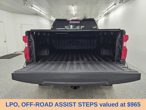 Used 2020 Chevrolet Silverado 1500 LT Trail Boss AWD/4WD image 7